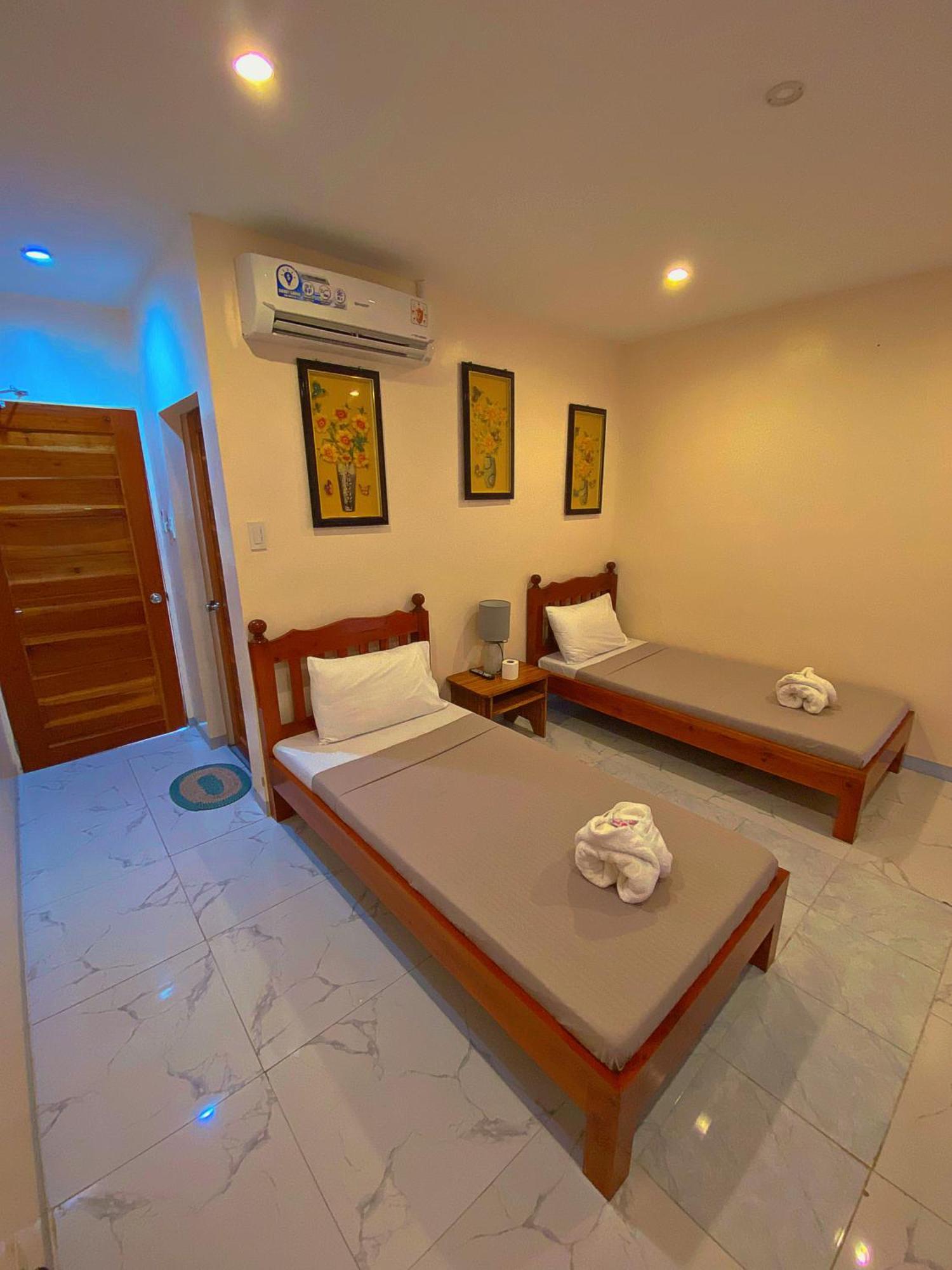 Hotel Elnora Delmar Travellers