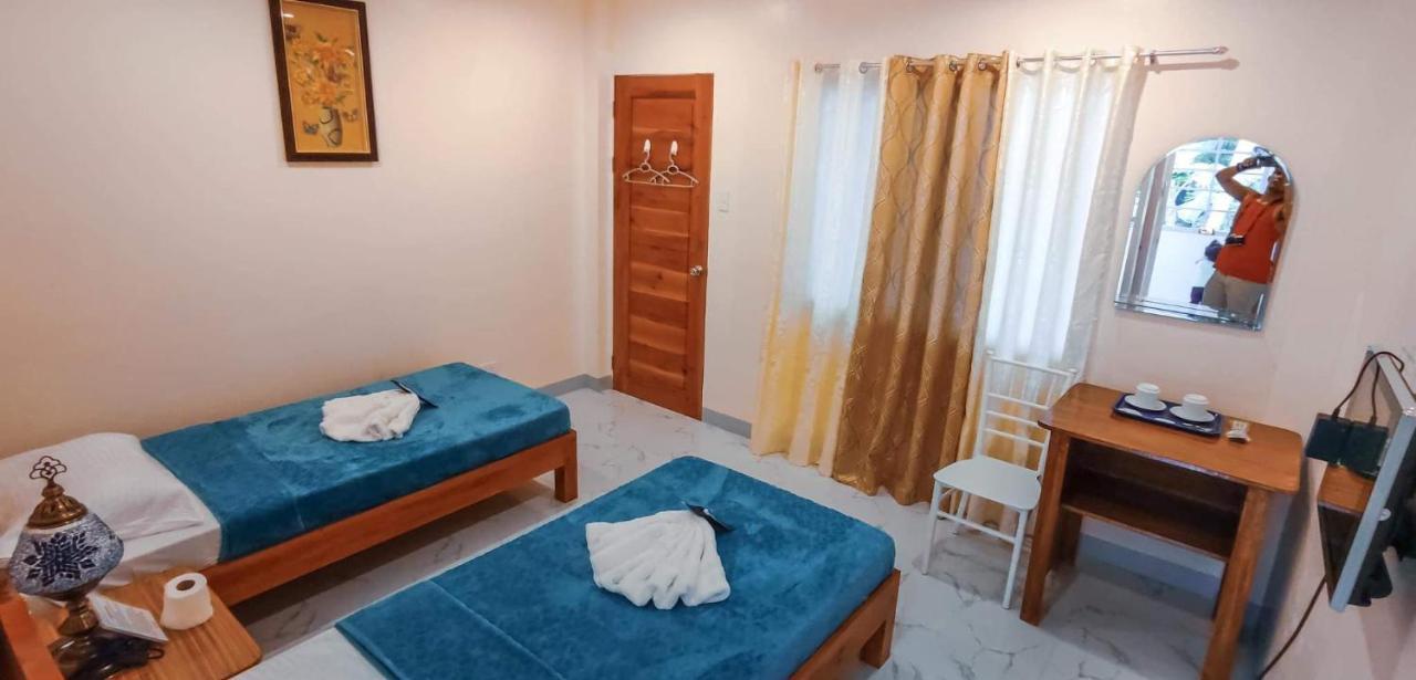 Hotel Elnora Delmar Travellers *